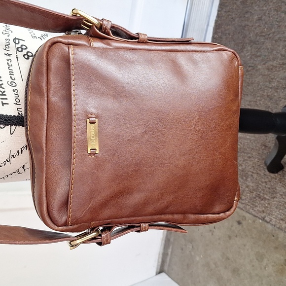 Hide Sign Leather Crossbody Messenger Bag - Picture 3 of 15